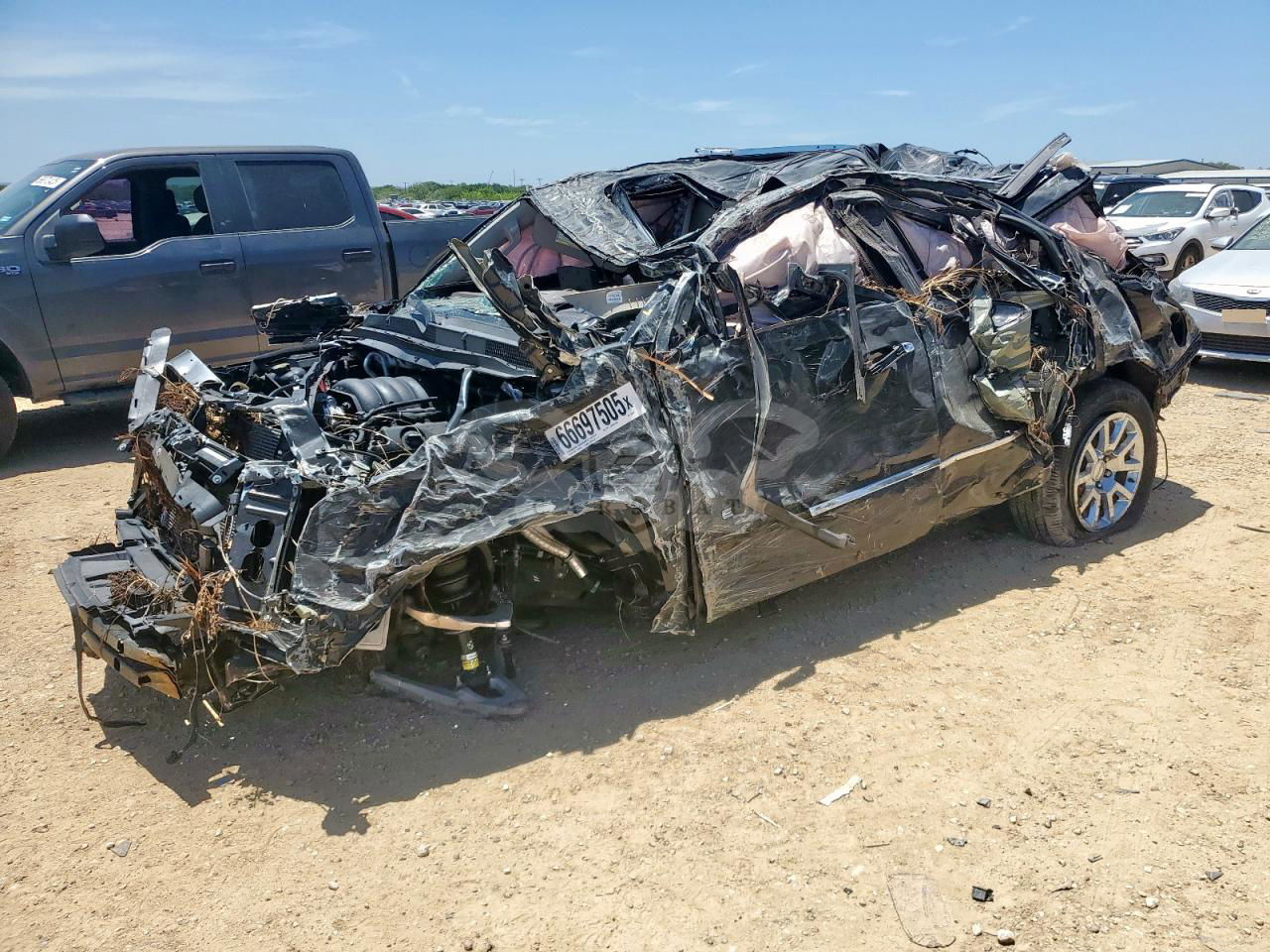 GMC Yukon DENALI 6.2L  8 2015