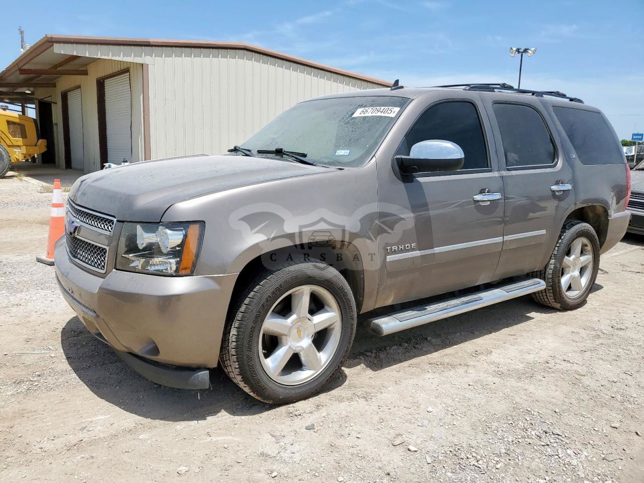 Chevrolet Tahoe C1500 LTZ 5.3L  8 2011