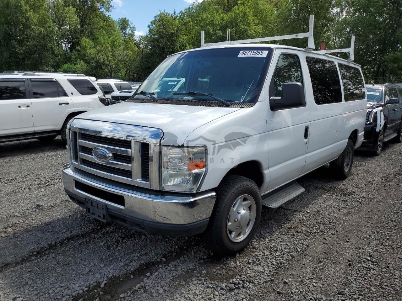 Ford Econoline E350 SUPER DUTY WAGON 5.4L  8 2013