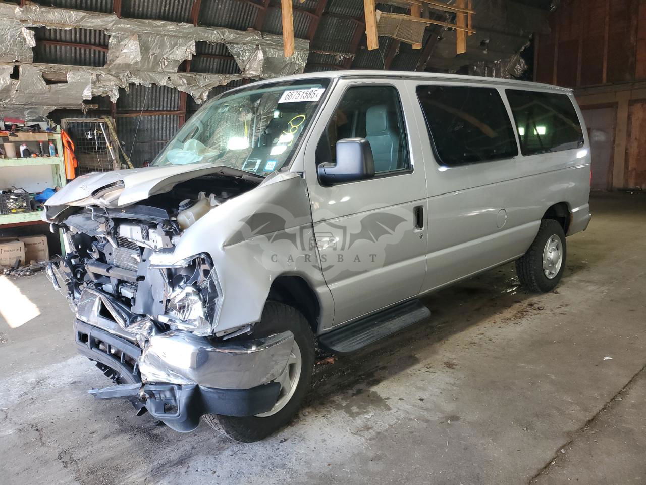 Ford Econoline E350 SUPER DUTY WAGON 5.4L  8 2014