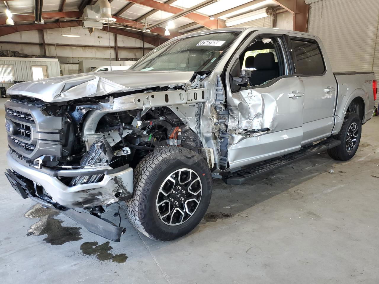 Ford F-150 SUPERCREW 5.0L  8 2023