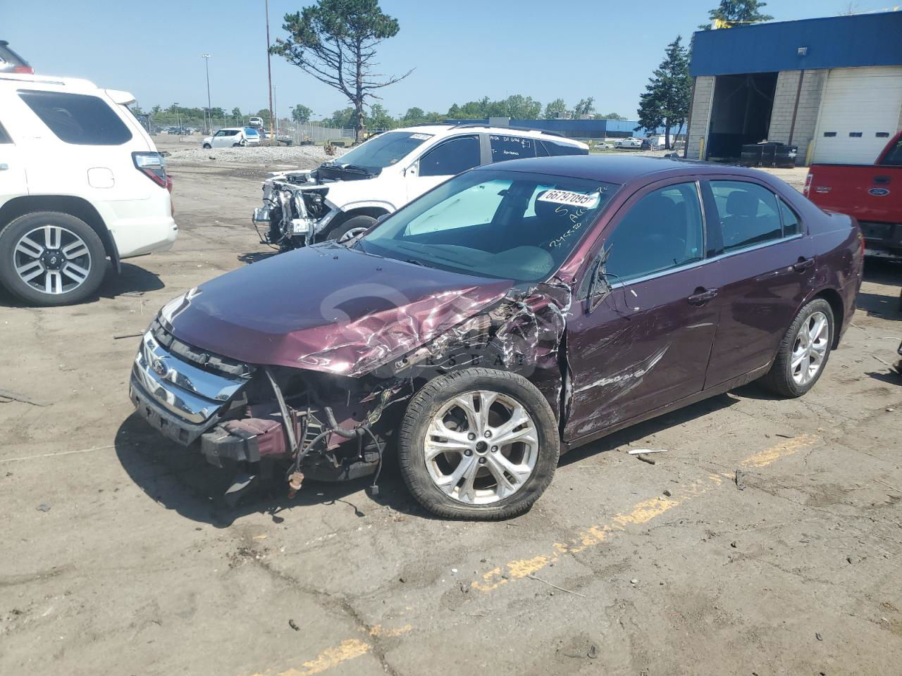 Ford Fusion SE 2.5L  4 2012