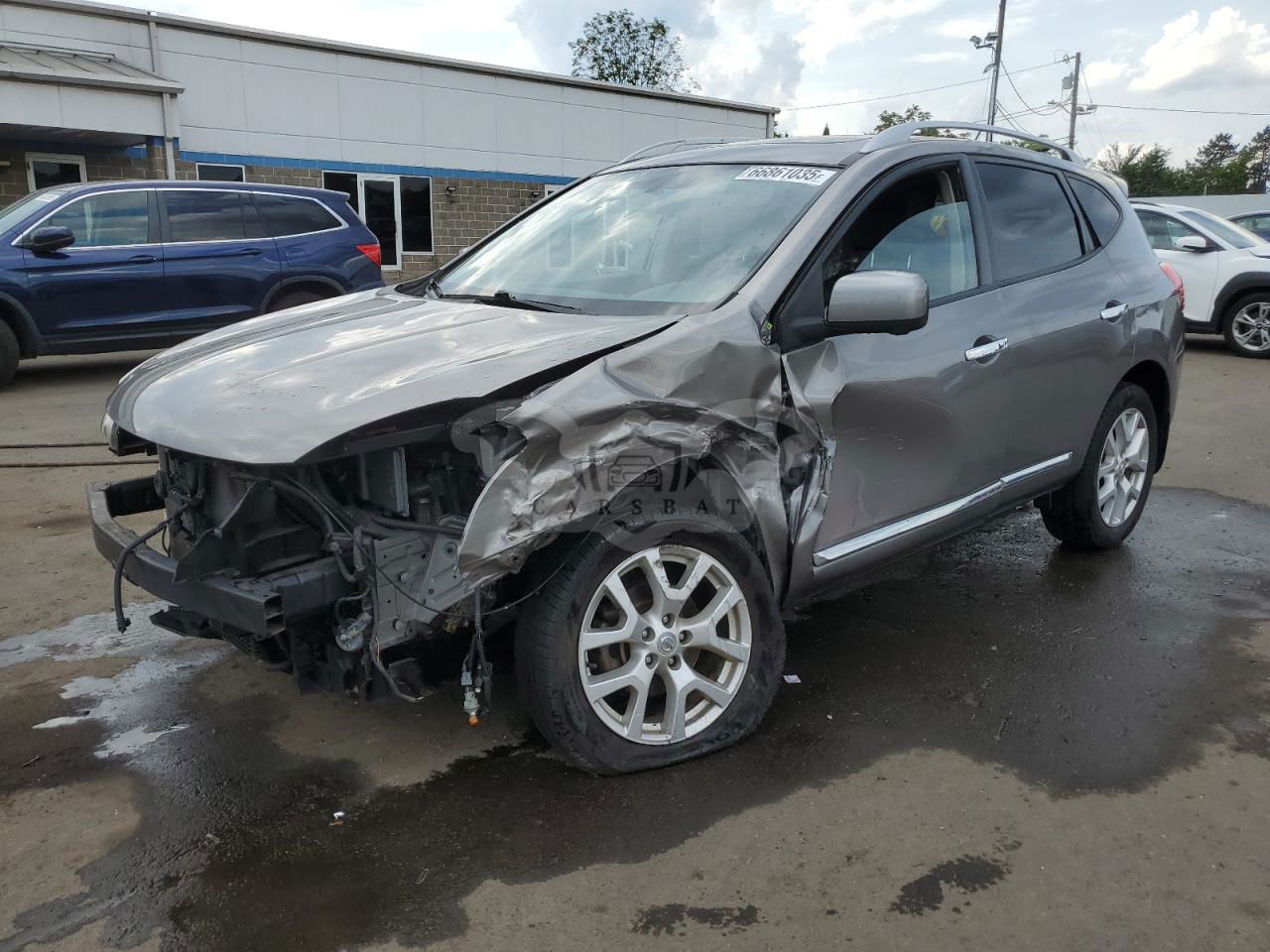 Nissan Rogue S 2.5L  4 2012