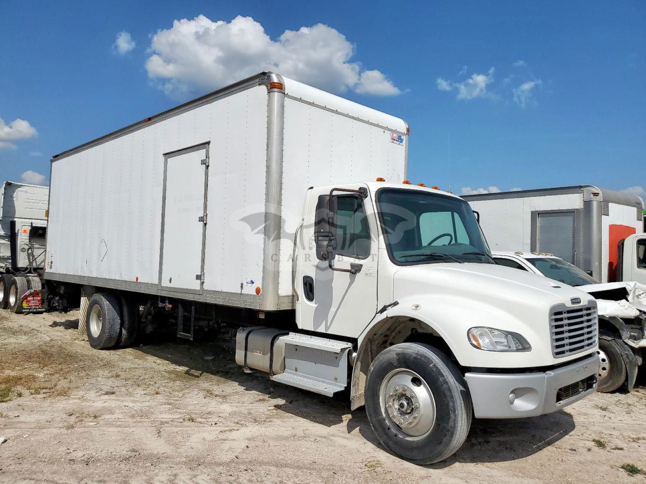 Freightliner Business Class M2 106 MEDIUM DUTY 6.7L  6 2014