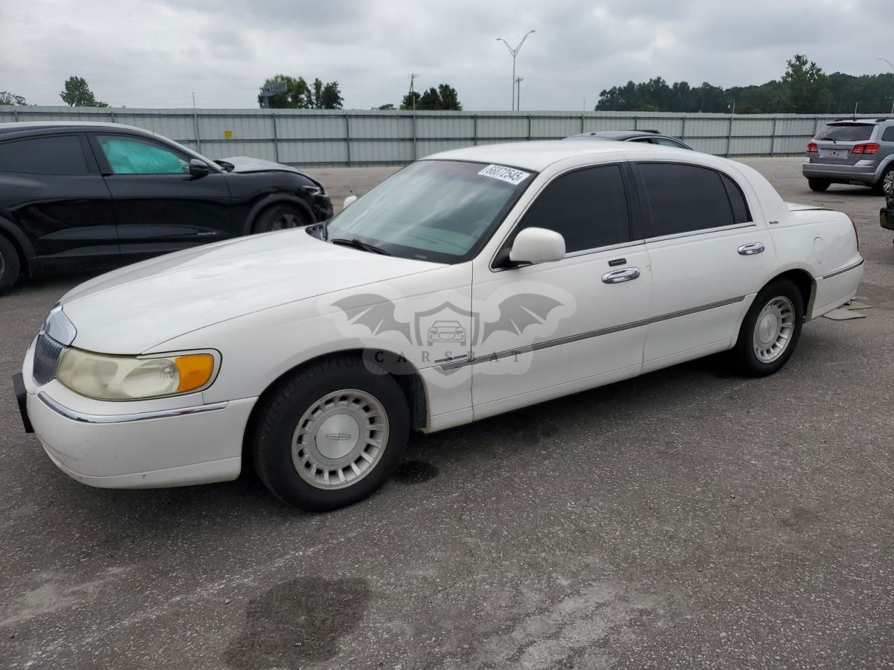 Lincoln Town Car EXECUTIVE 4.6L  8 2001
