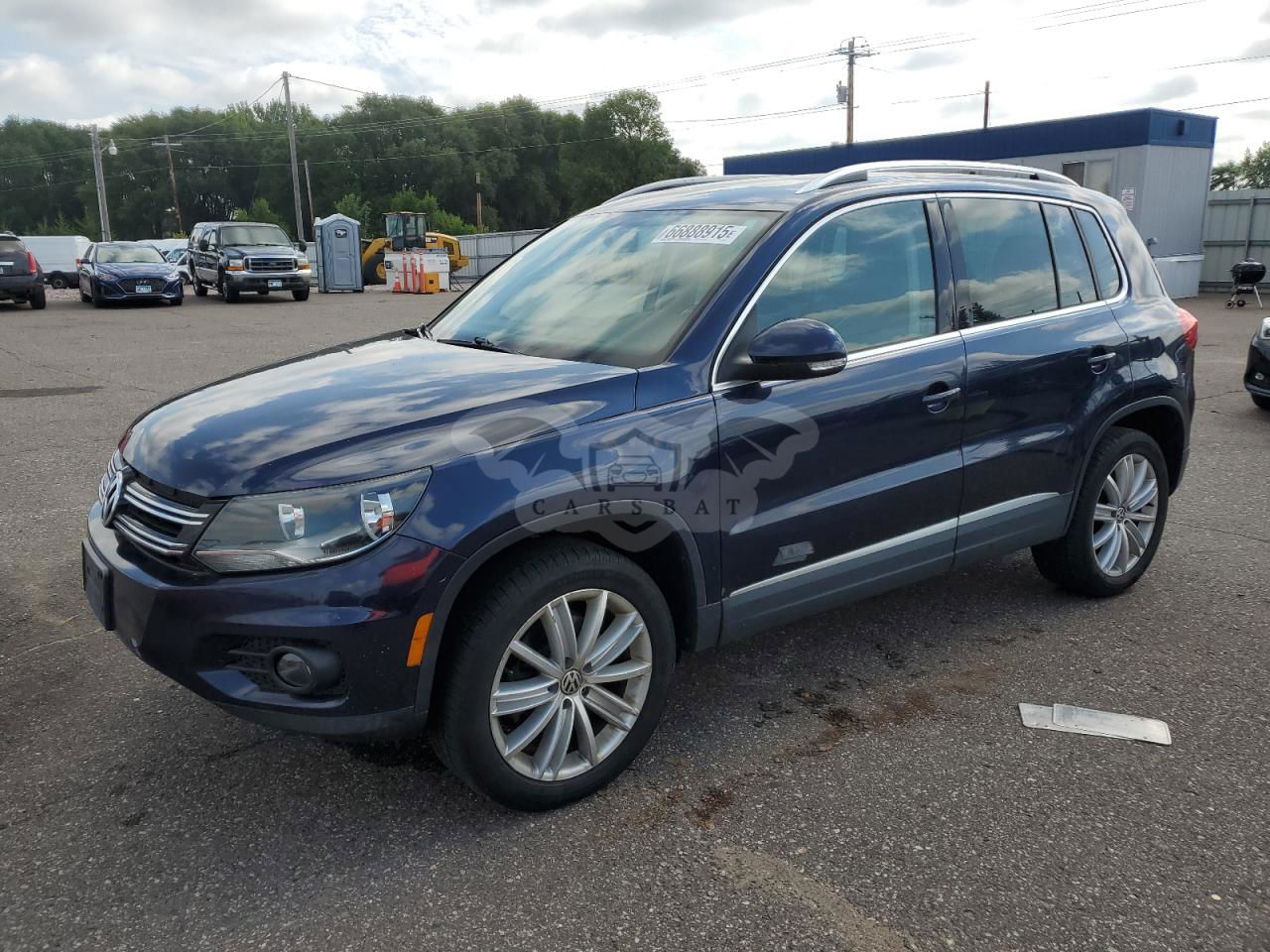 Volkswagen Tiguan S 2.0L  4 2012