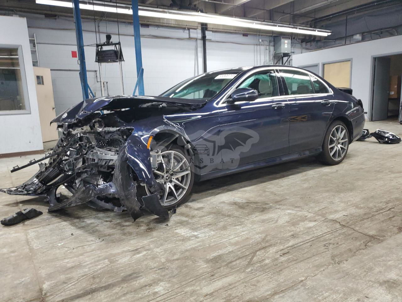 Mercedes-Benz E 350 4MATIC 2.0L  4 2022