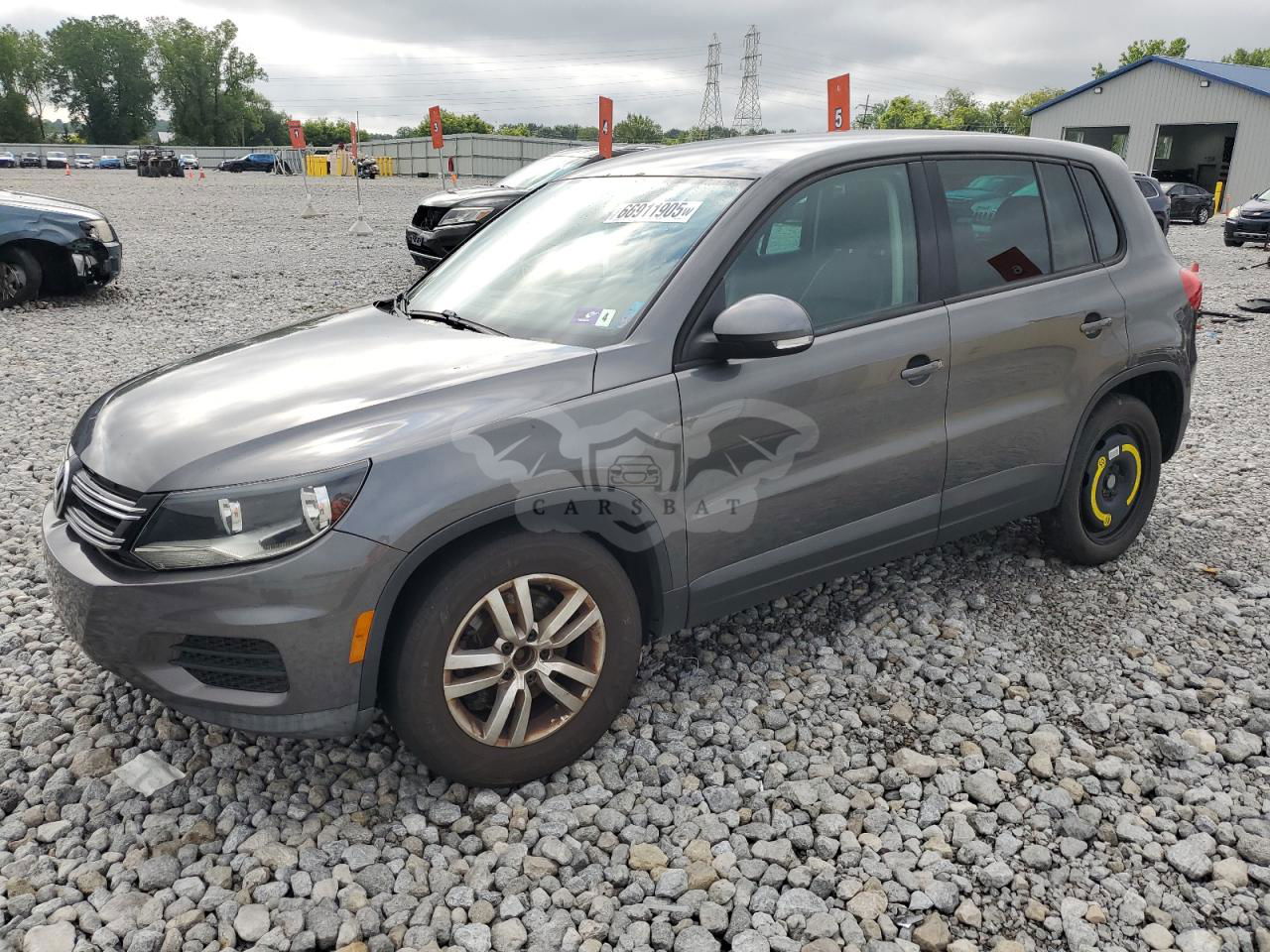 Volkswagen Tiguan S 2.0L  4 2012
