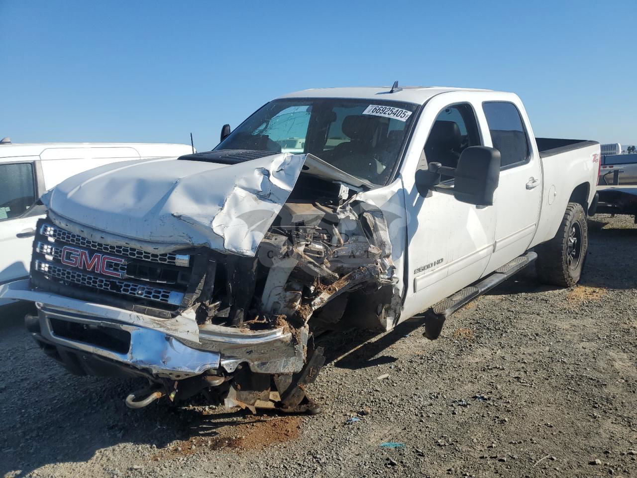 GMC Sierra K2500 SLT 6.6L  8 2012