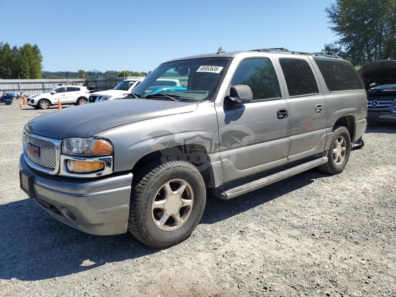 GMC Yukon DENALI 6.0L  8 2006