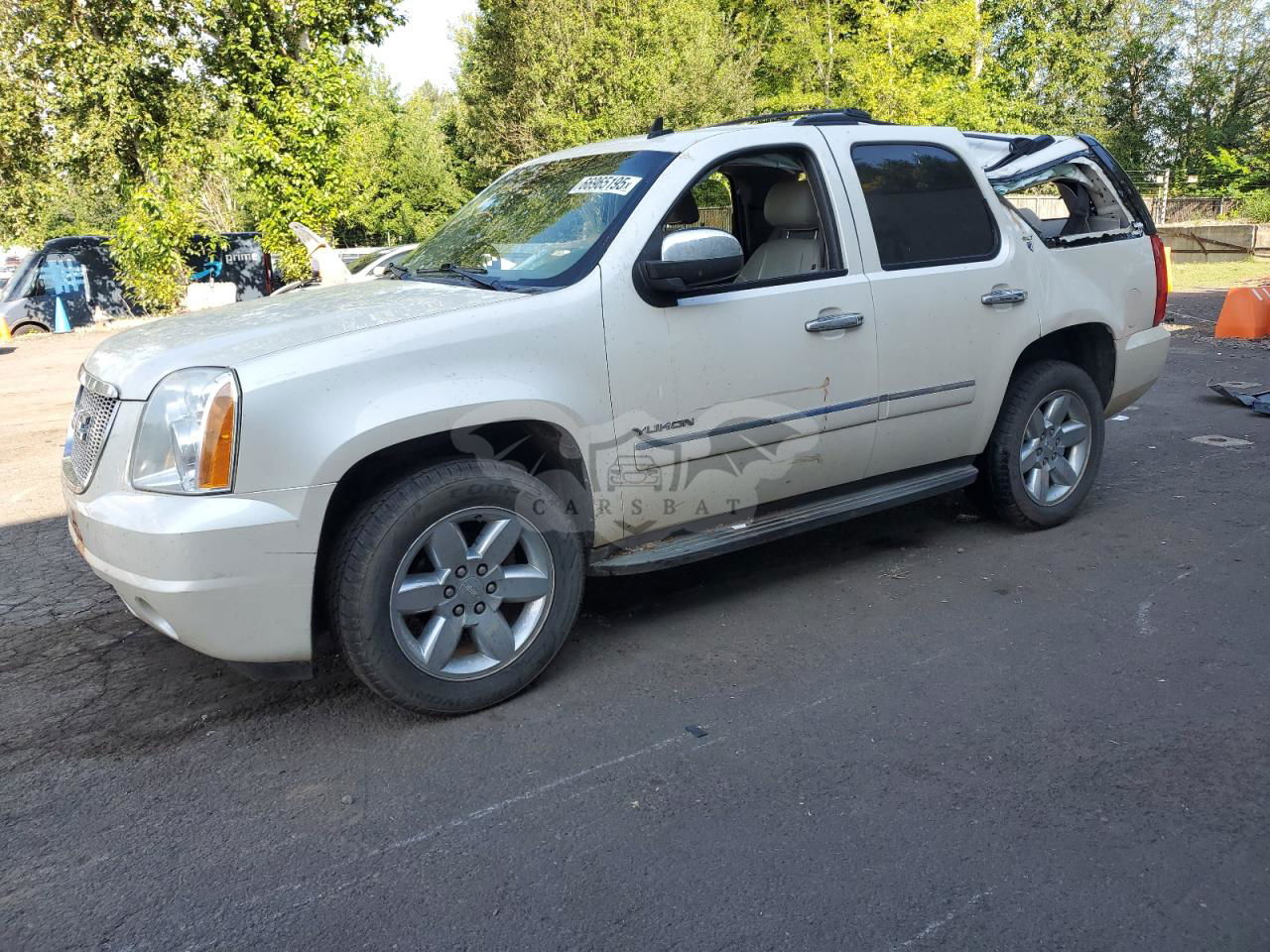 GMC Yukon SLT 5.3L  8 2010