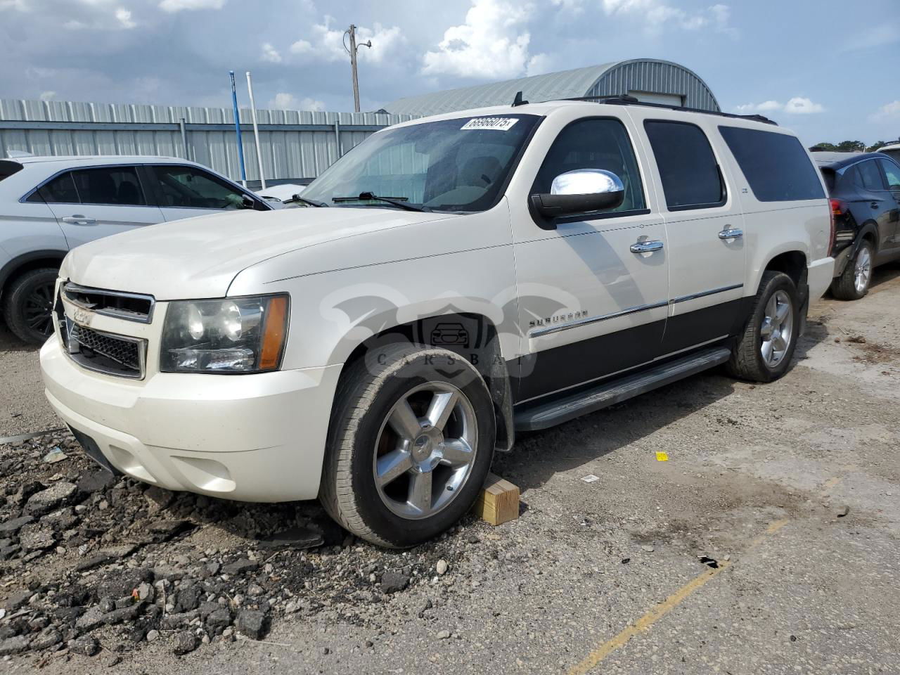 Chevrolet Suburban K1500 LTZ 5.3L  8 2011