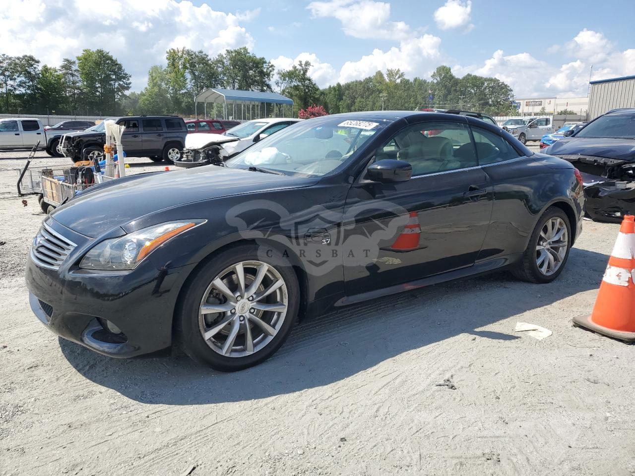 Infiniti Q60 BASE 3.7L  6 2015
