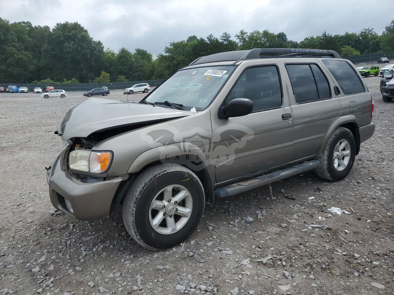 Nissan Pathfinder LE 3.5L  6 2004