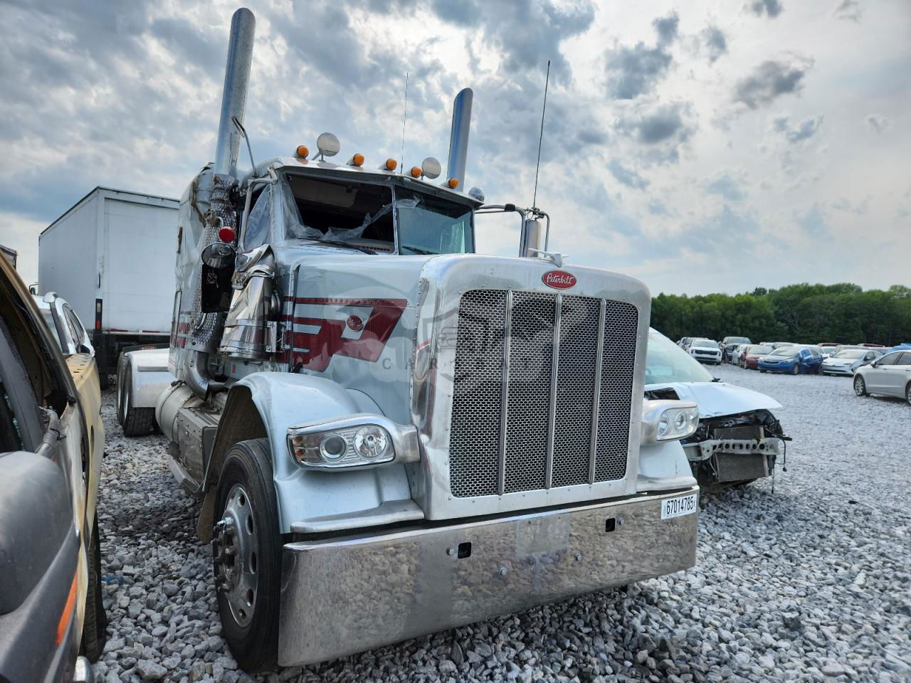 Peterbilt 389/520 12.9L  6 2017