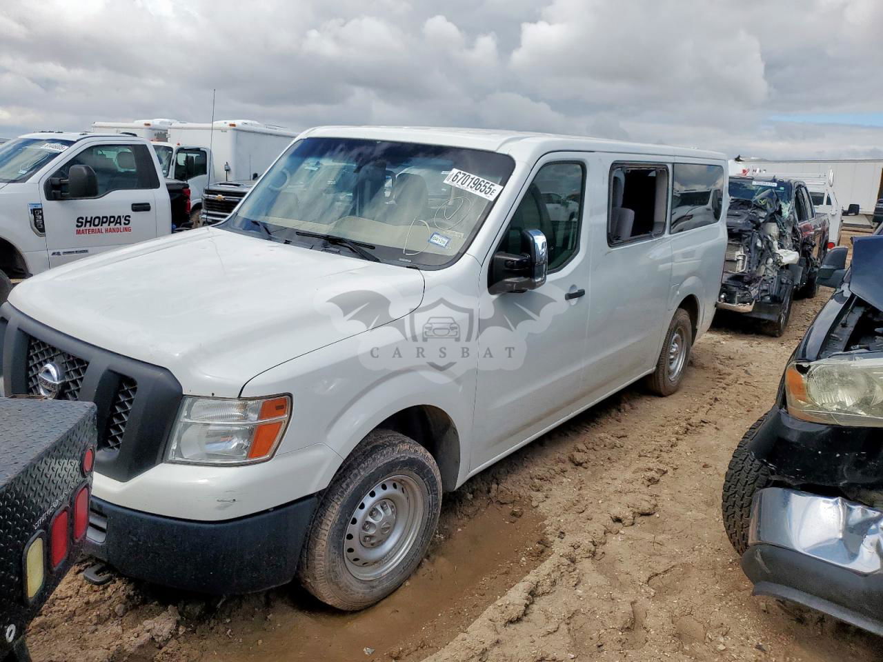 Nissan NV series 3500 S 5.6L  8 2016