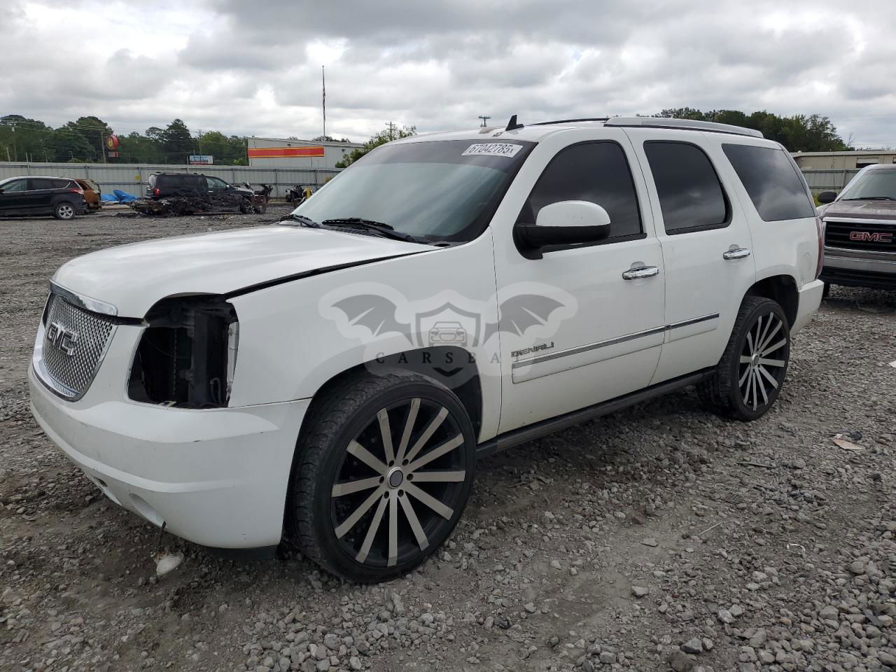 GMC Yukon DENALI 6.2L  8 2010