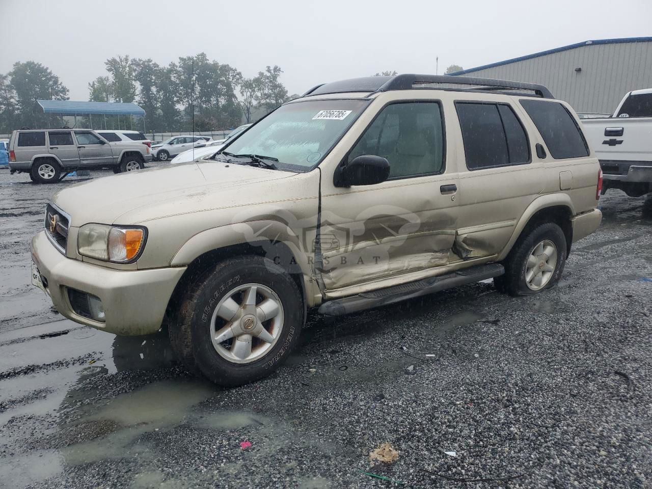 Nissan Pathfinder LE 3.5L  6 2002