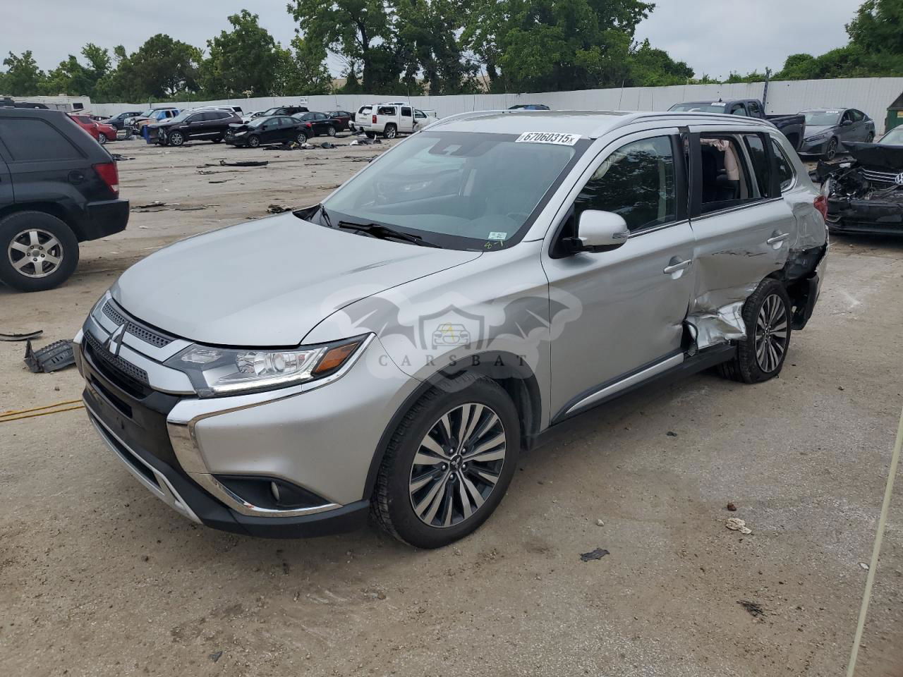 Mitsubishi Outlander SE 2.4L  4 2020