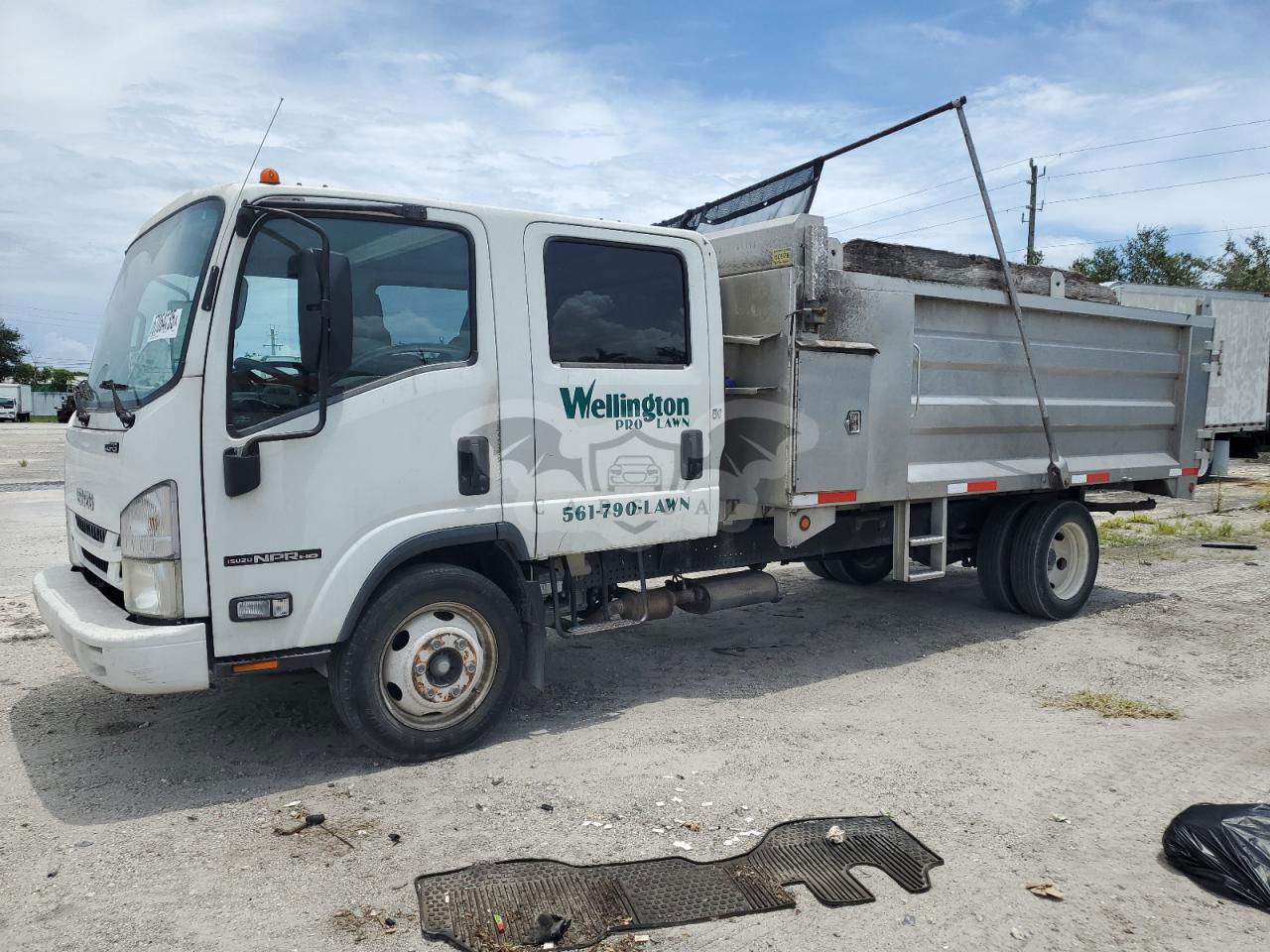 Isuzu NPR 6.0L  8 2016