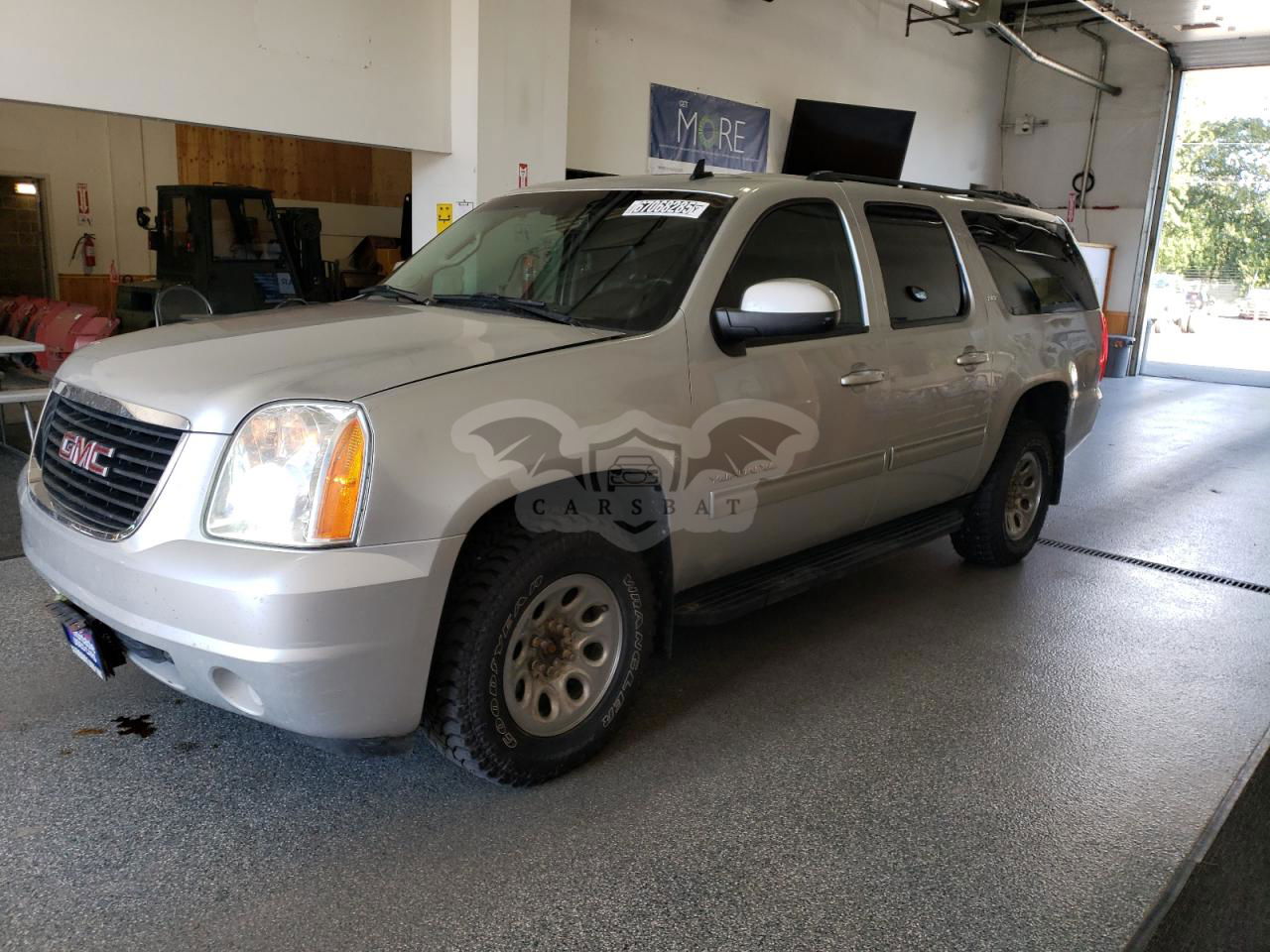 GMC Yukon K1500 SLT 5.3L  8 2013