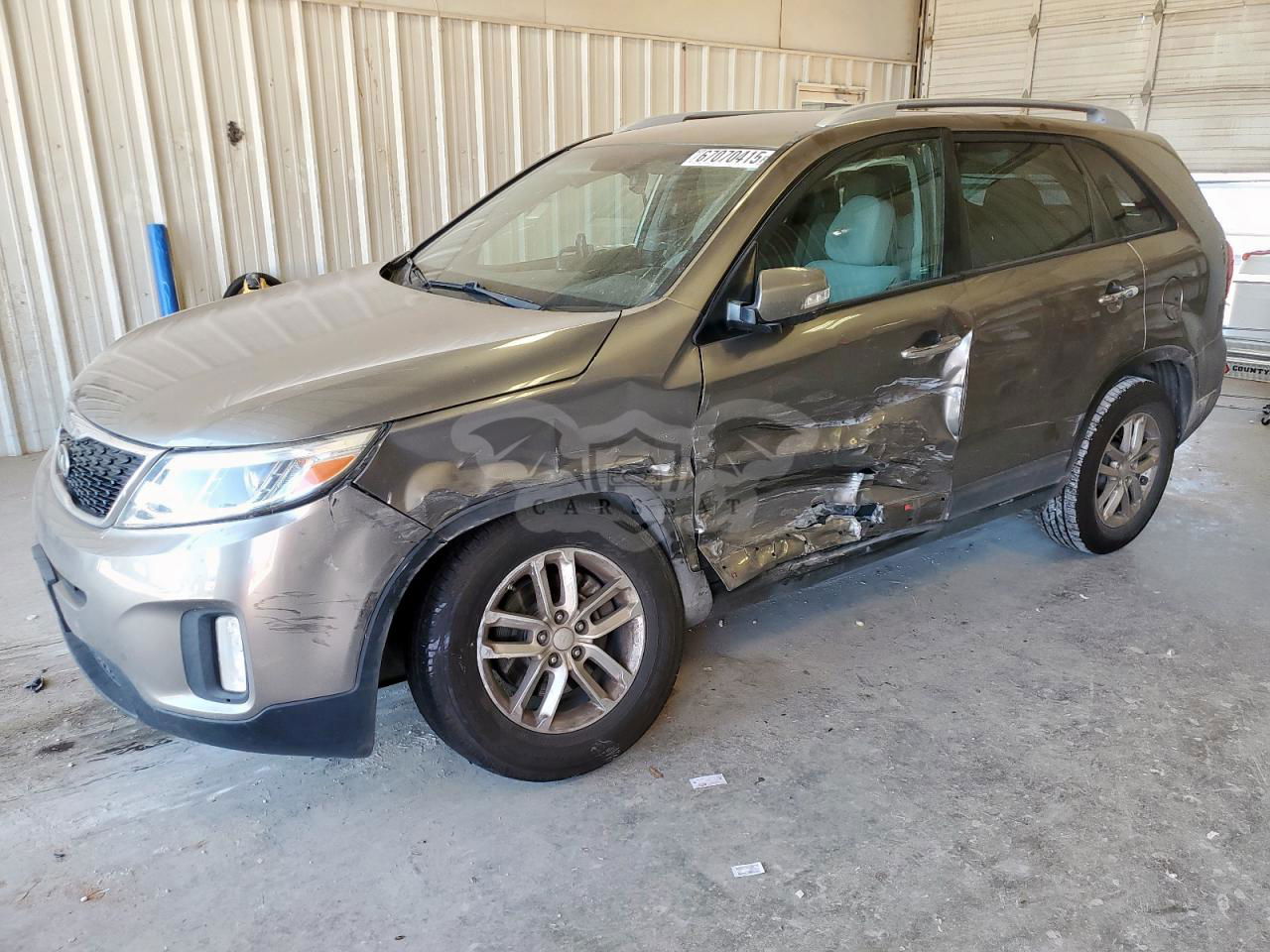 Kia Sorento LX 2.4L  4 2015
