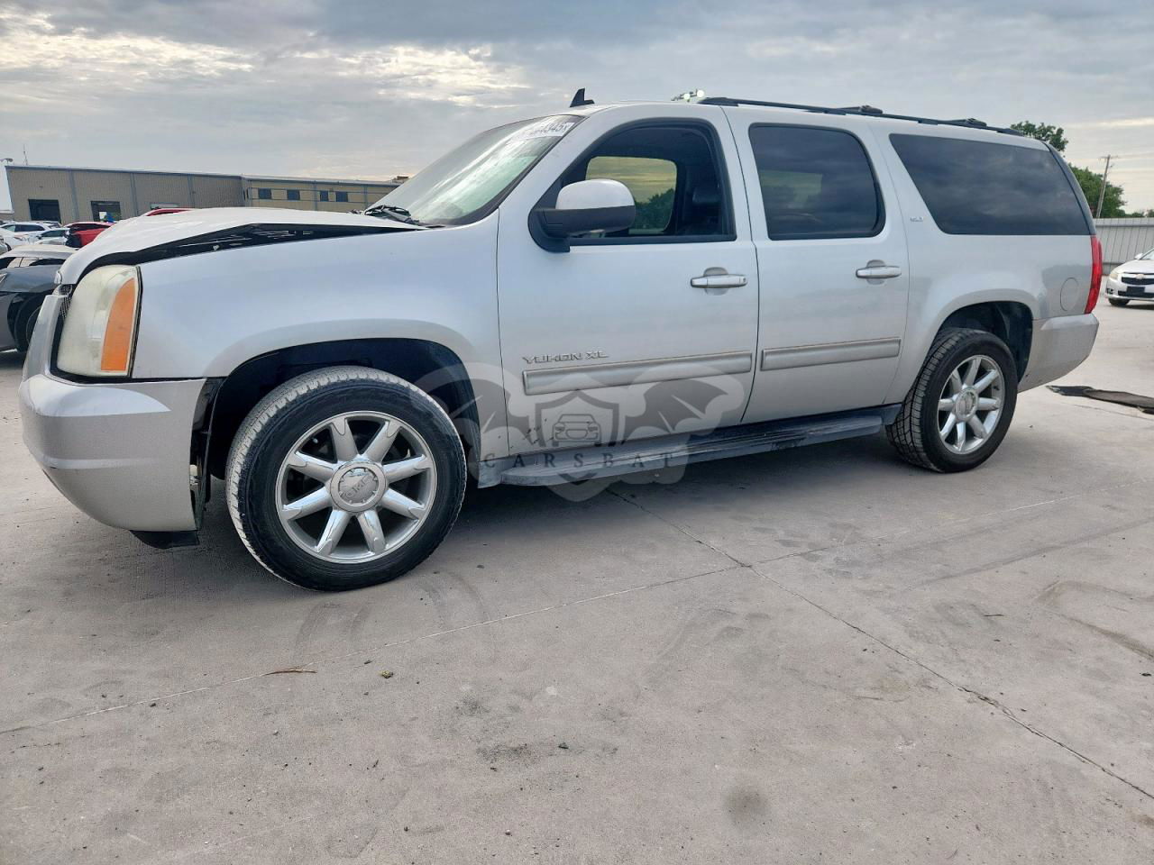 GMC Yukon C1500 SLT 5.3L  8 2012