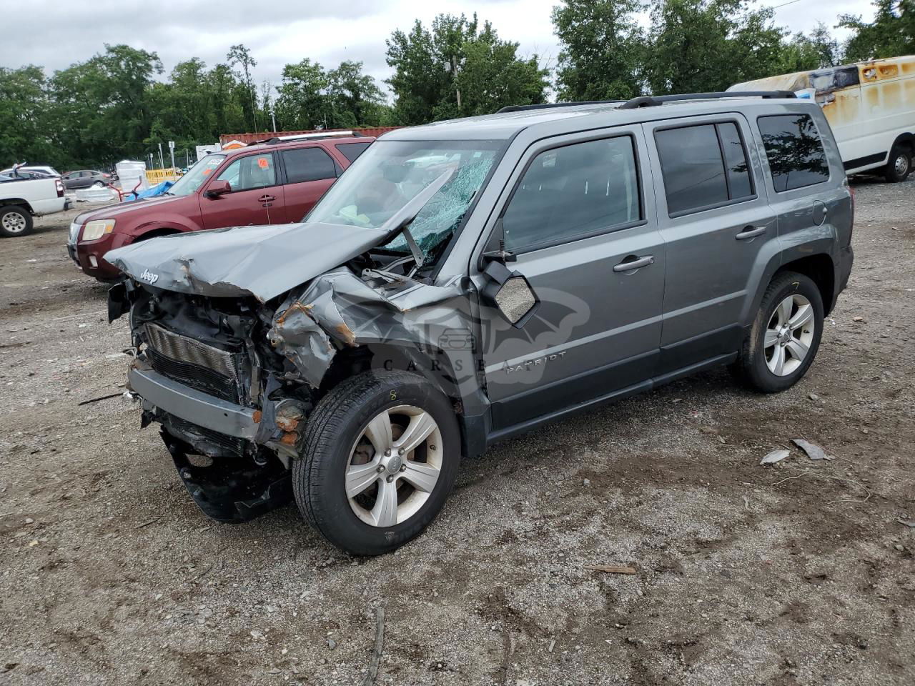 Jeep Patriot SPORT 2.4L  4 2013