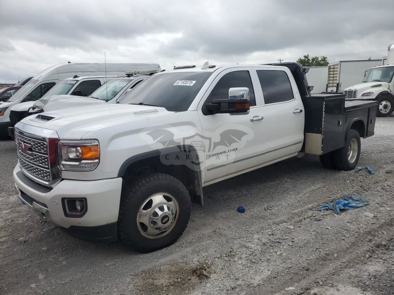 GMC Sierra K3500 DENALI 6.6L  8 2018