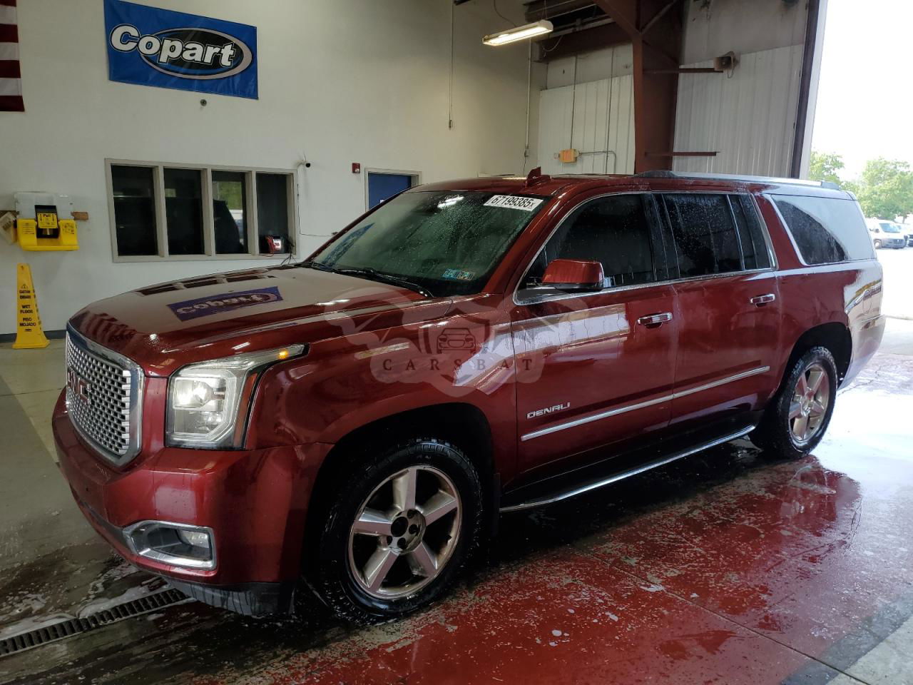 GMC Yukon DENALI 6.2L  8 2016