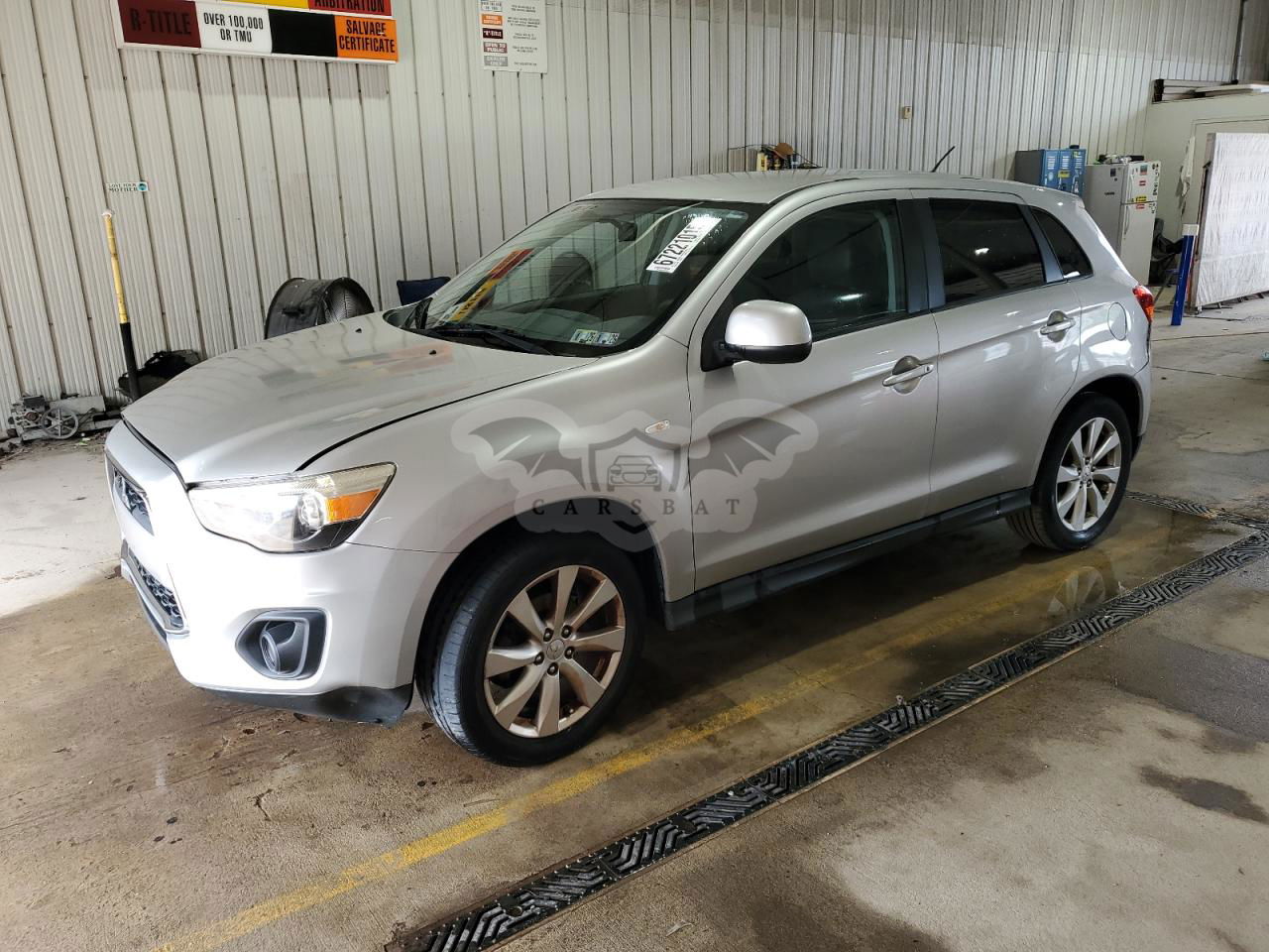 Mitsubishi Outlander ES 2.0L  4 2014