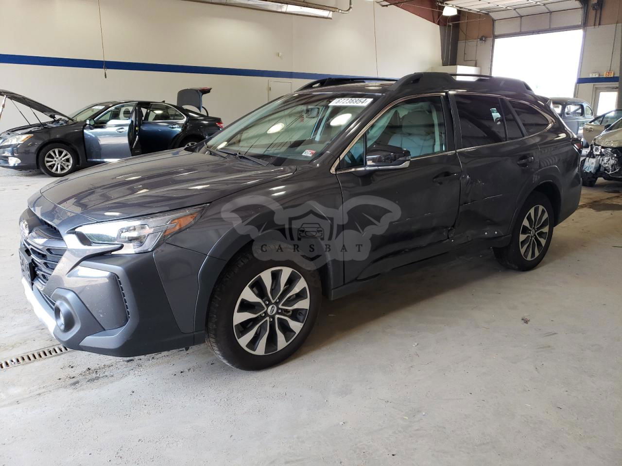 Subaru Outback LIMITED 2.4L  4 2024