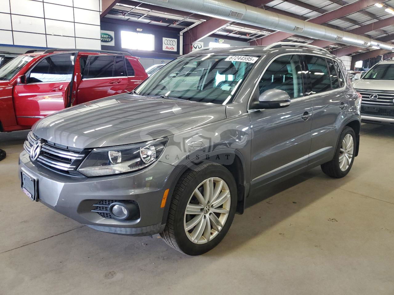 Volkswagen Tiguan S 2.0L  4 2012