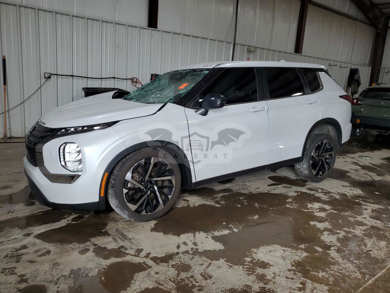 Mitsubishi Outlander ES 2.5L  4 2022