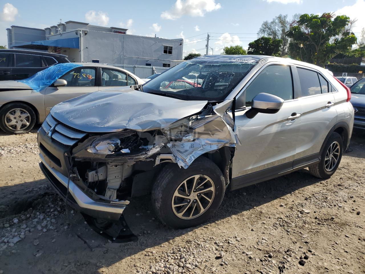 Mitsubishi Eclipse ES 1.5L  4 2020
