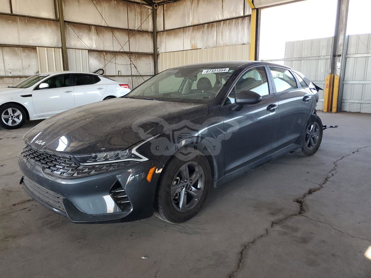 Kia K5 LXS 1.6L  4 2023