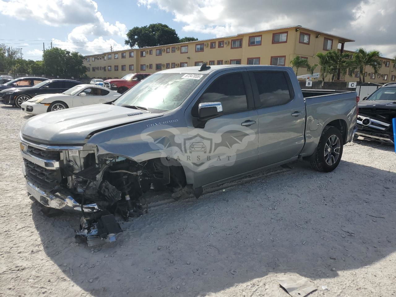 Chevrolet Silverado C1500 LT 2.7L  4 2025