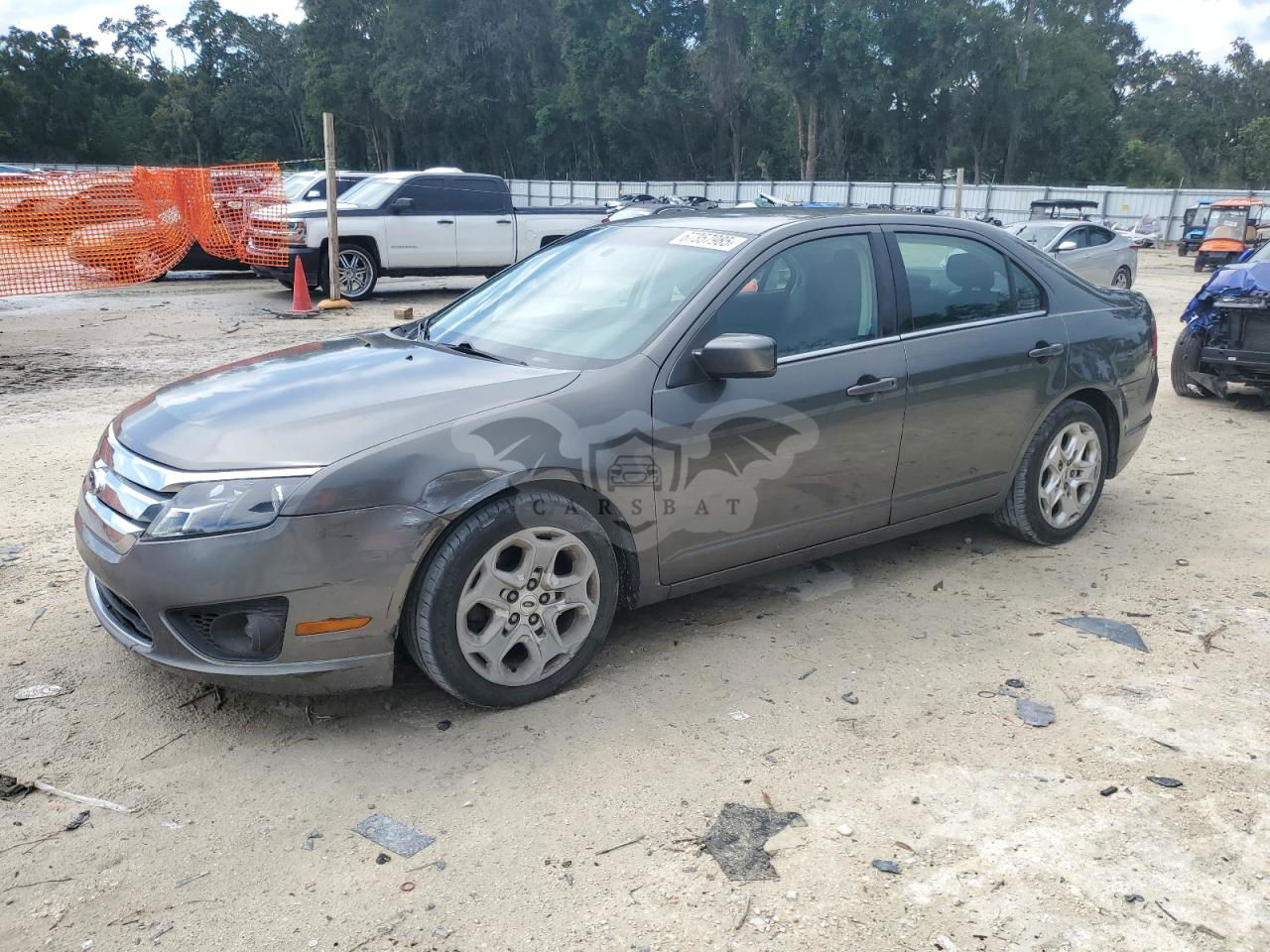 Ford Fusion SE 2.5L  4 2011