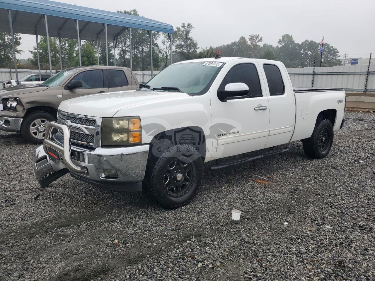 Chevrolet Silverado K1500 LT 5.3L  8 2013