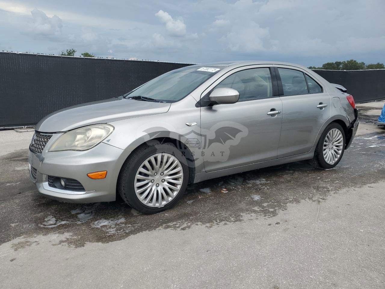 Suzuki Kizashi SE 2.4L  4 2011