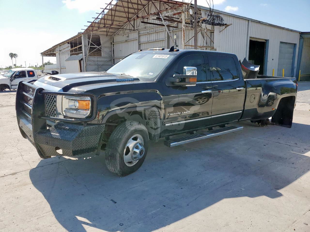 GMC Sierra K3500 DENALI 6.6L  8 2017