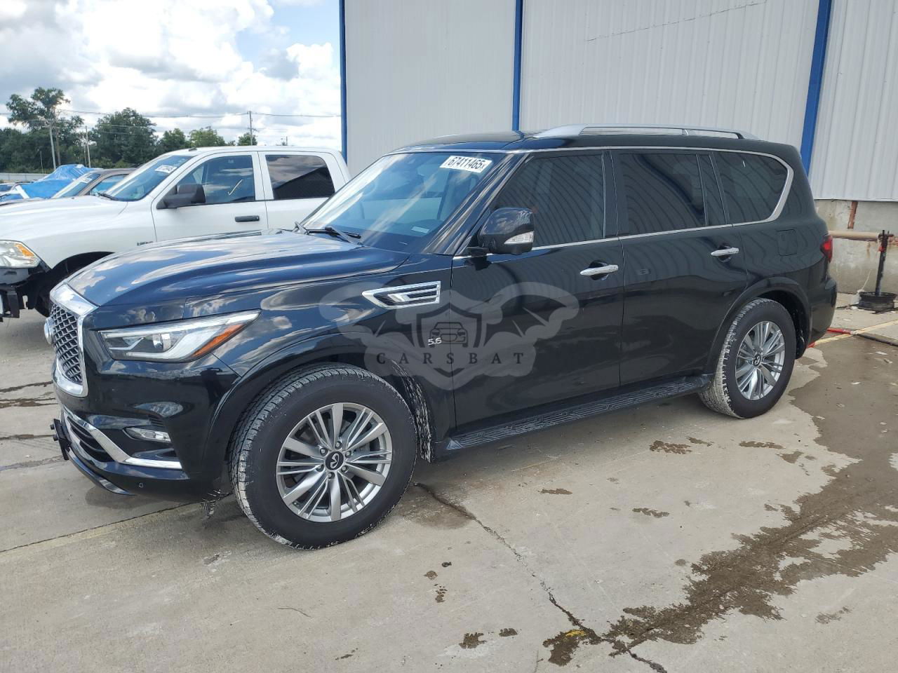 Infiniti QX80 LUXE 5.6L  8 2020