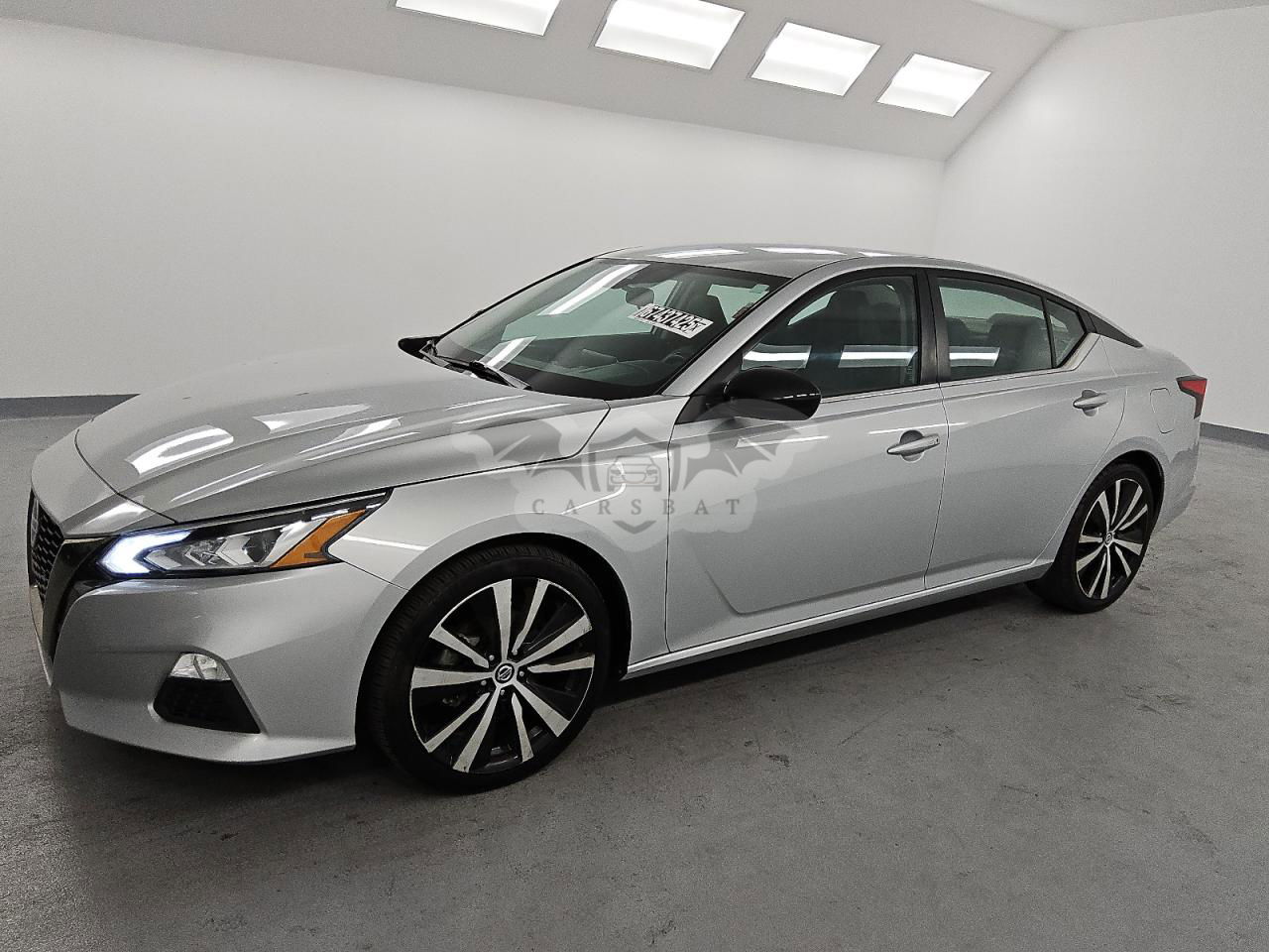 Nissan Altima SR 2.5L  4 2021