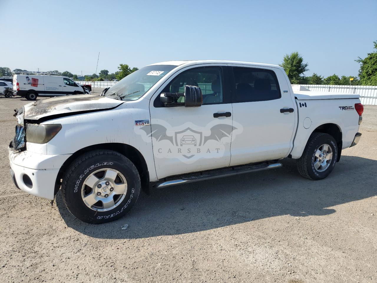 Toyota Tundra CREWMAX 5.7L  8 2008