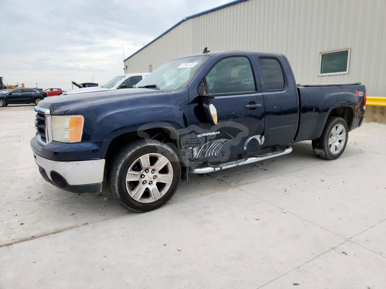 GMC Sierra K1500 SLE 5.3L  8 2011