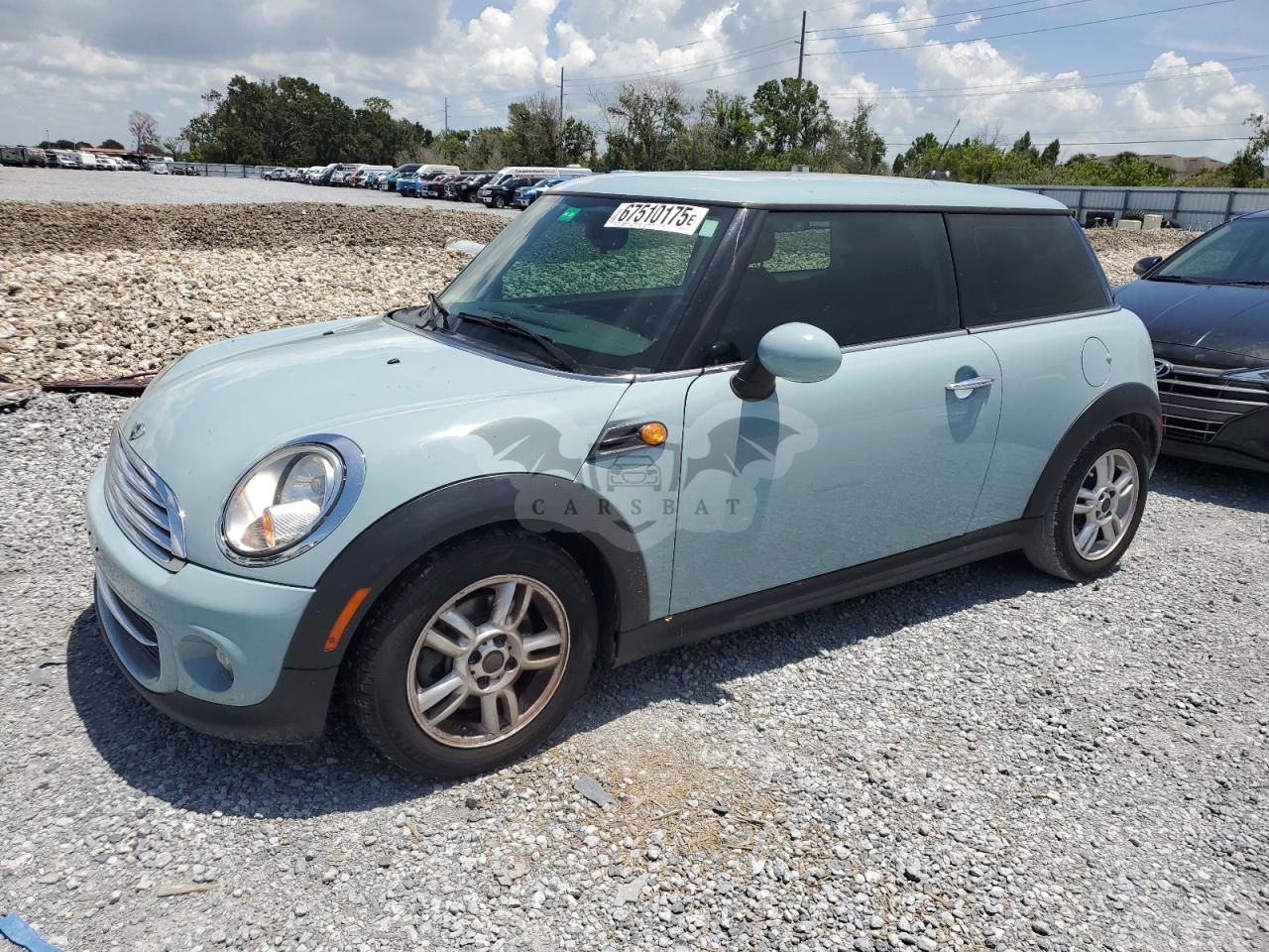 Mini Cooper 1.6L  4 2013