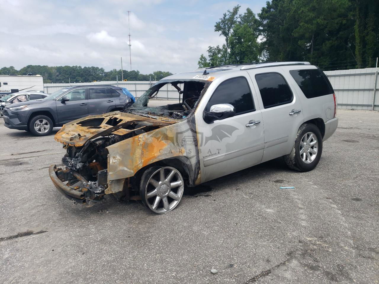 GMC Yukon DENALI 6.2L  8 2010