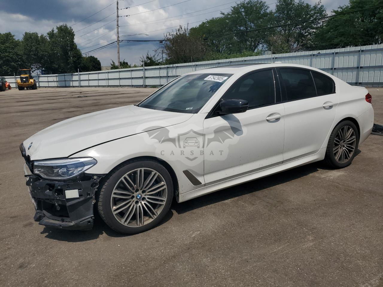 BMW M5 4.4L  8 2020