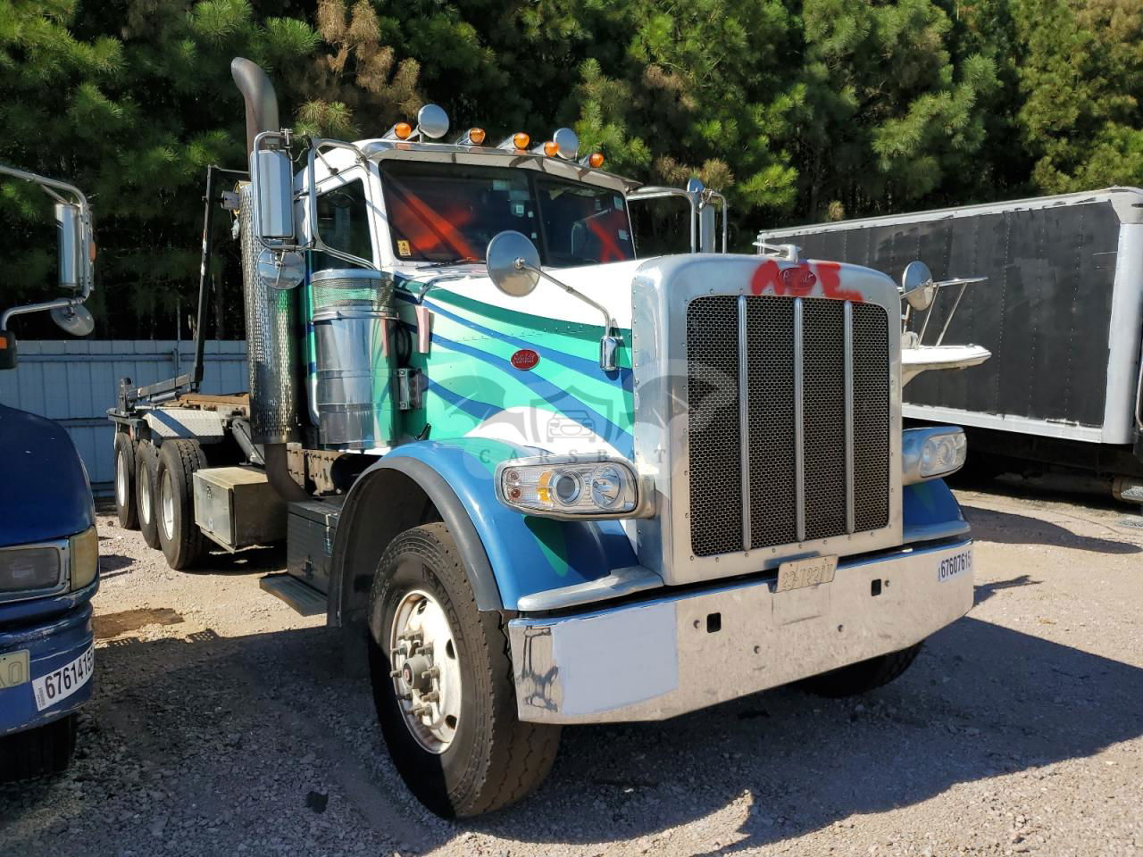 Peterbilt 388 12.5L  6 2009