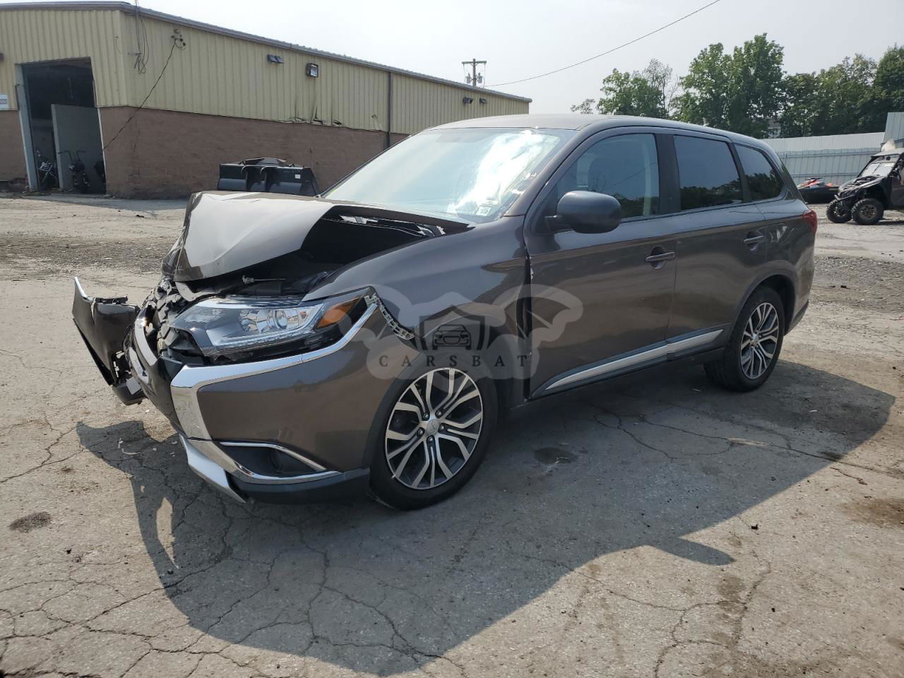 Mitsubishi Outlander ES 2.4L  4 2018
